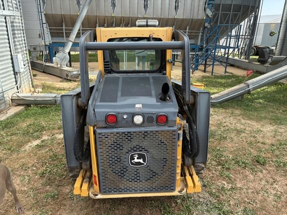 Image of John Deere 320D equipment image 4