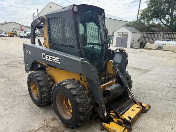 Image of John Deere 320D equipment image 2