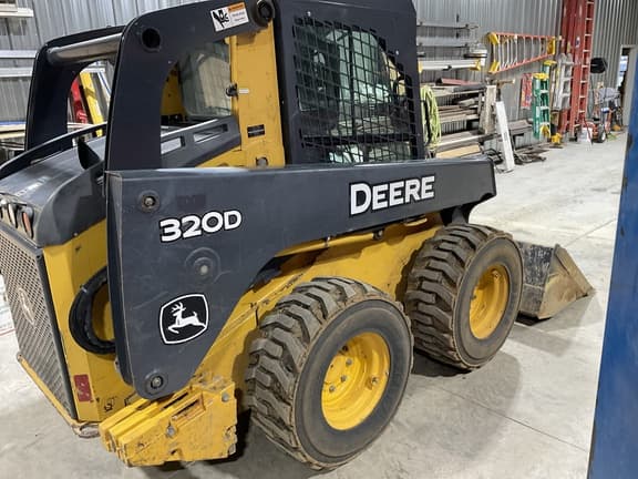 Image of John Deere 320D equipment image 4