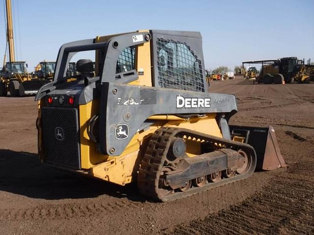 Image of John Deere 323D equipment image 3