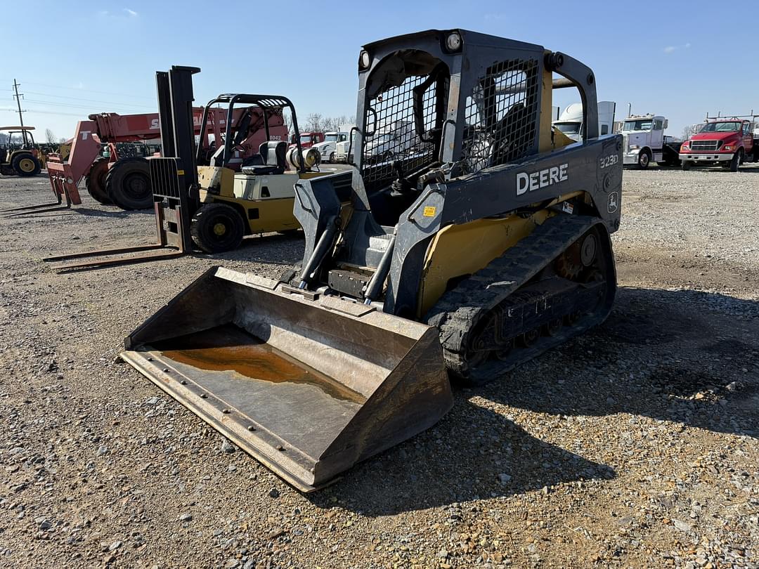 Image of John Deere 323D Primary image