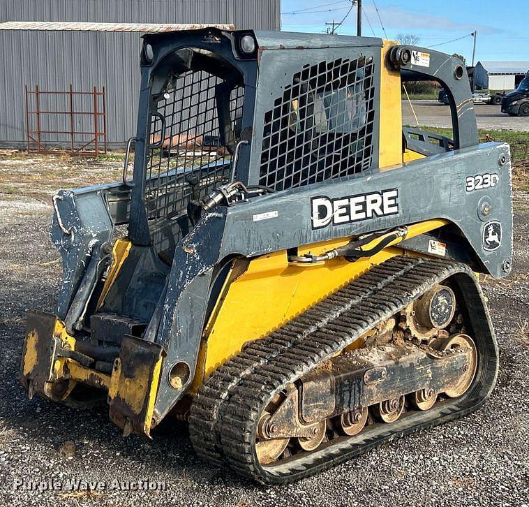 Image of John Deere 323D Primary image