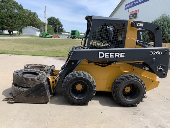 Main image John Deere 326D