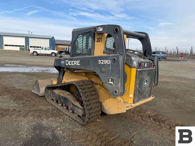 Image of John Deere 329D equipment image 2