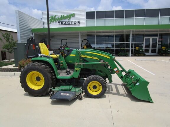 2010 John Deere 3320 Image