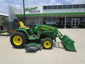 Main image John Deere 3320