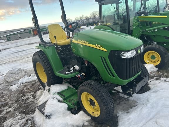 Image of John Deere 3320 Primary image