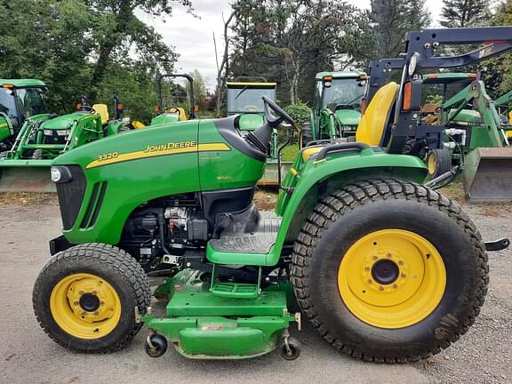 Image of John Deere 3320 equipment image 2