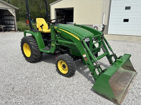 Image of John Deere 3320 Primary image