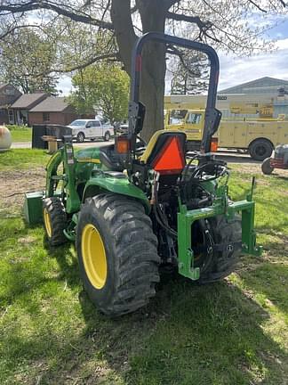 Image of John Deere 3320 equipment image 1