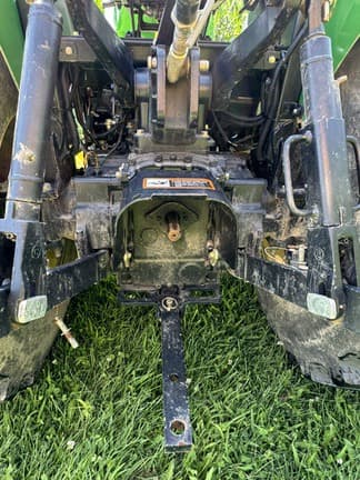 Image of John Deere 3320 equipment image 2