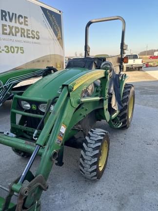 Main image John Deere 3320