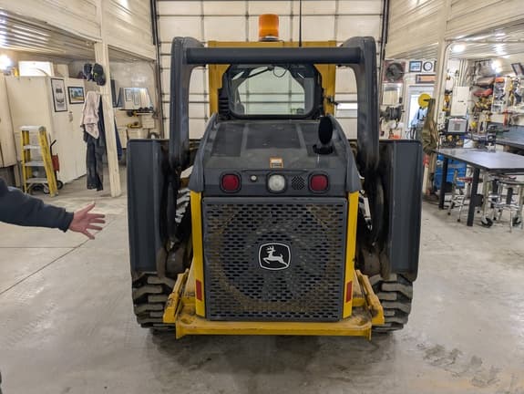 Image of John Deere 332D equipment image 3