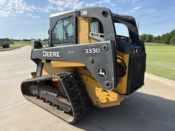 Image of John Deere 333D equipment image 1
