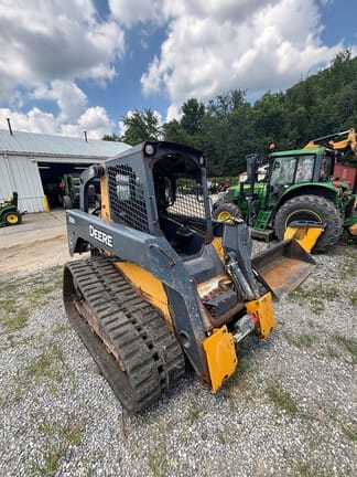 2010 John Deere 333D Equipment Image0