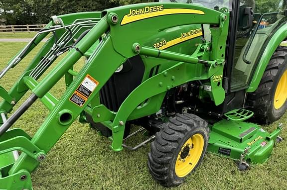 Image of John Deere 3520 Primary image