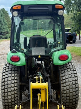 Image of John Deere 3520 equipment image 2