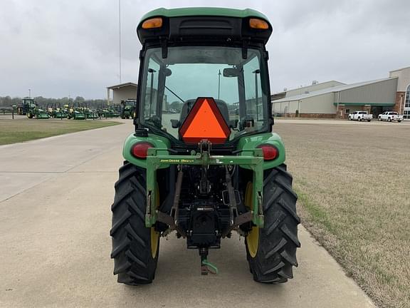 Image of John Deere 3520 equipment image 2