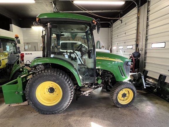 Main image John Deere 3520