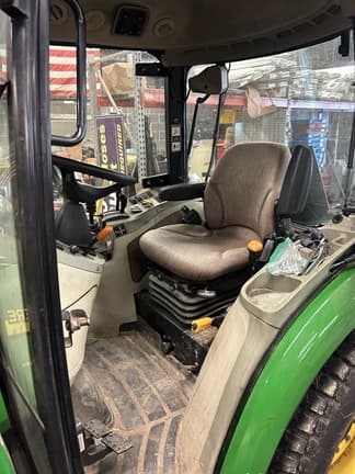 Image of John Deere 3720 equipment image 3
