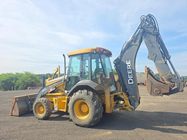 Image of John Deere 410J equipment image 2