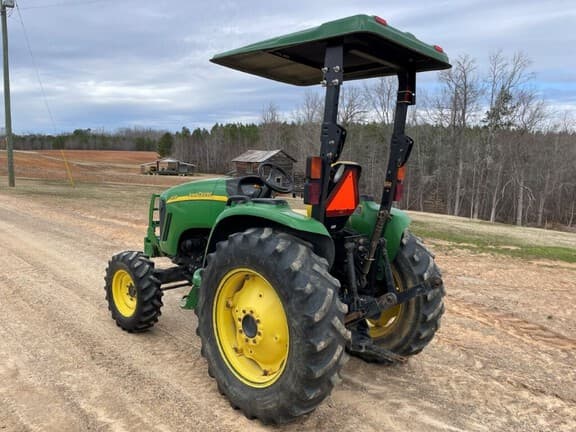 Image of John Deere 4120 equipment image 1