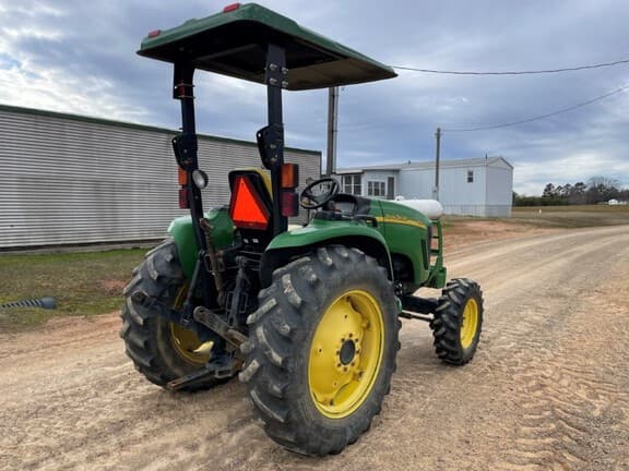 Image of John Deere 4120 equipment image 2