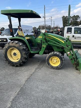 Image of John Deere 4320 equipment image 3