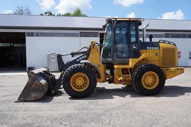 Image of John Deere 444K equipment image 1