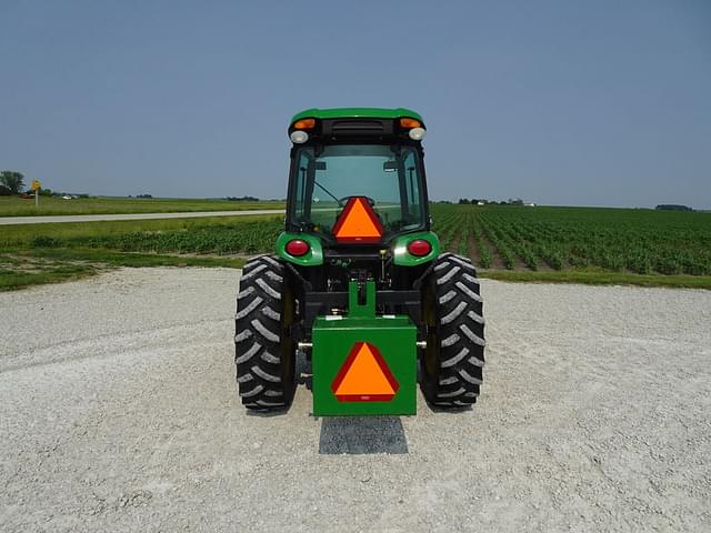 Image of John Deere 4520 equipment image 4