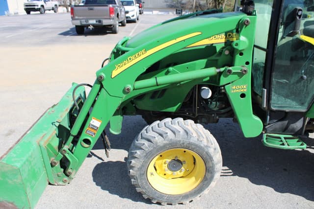 Image of John Deere 4520 equipment image 4