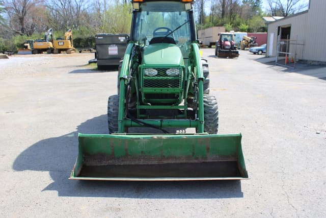 Image of John Deere 4520 equipment image 1