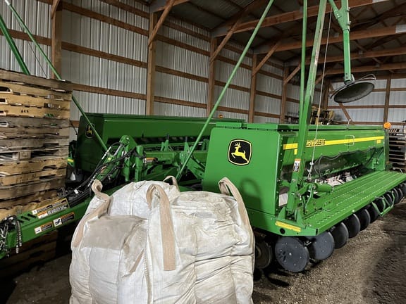2010 John Deere 455 Equipment Image0