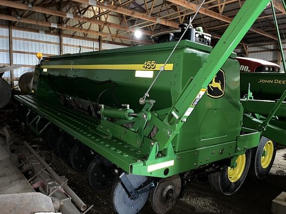 Image of John Deere 455 equipment image 3