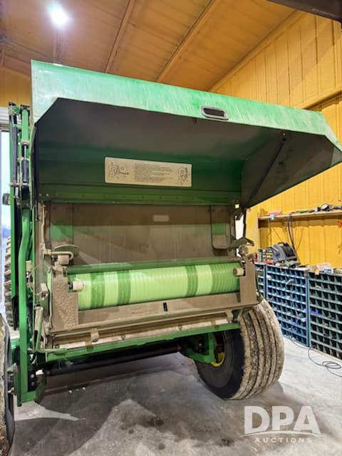 Image of John Deere 468  equipment image 4