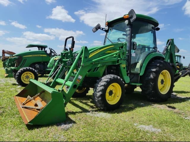 Image of John Deere 4720 equipment image 1