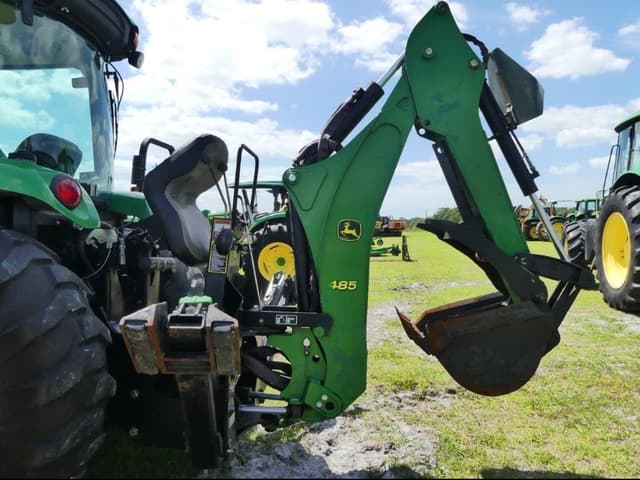 Image of John Deere 4720 equipment image 4