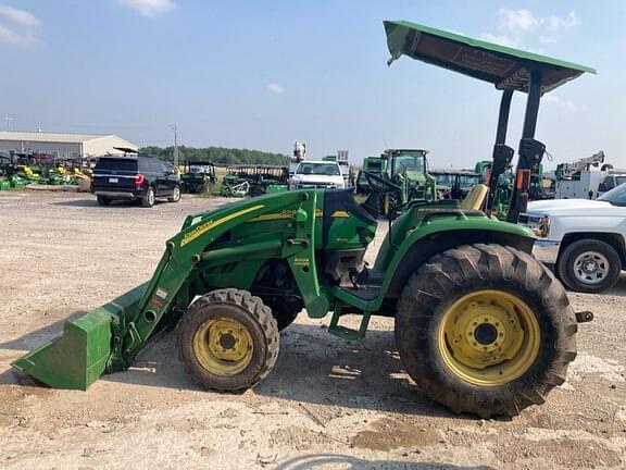 Image of John Deere 4720 equipment image 1