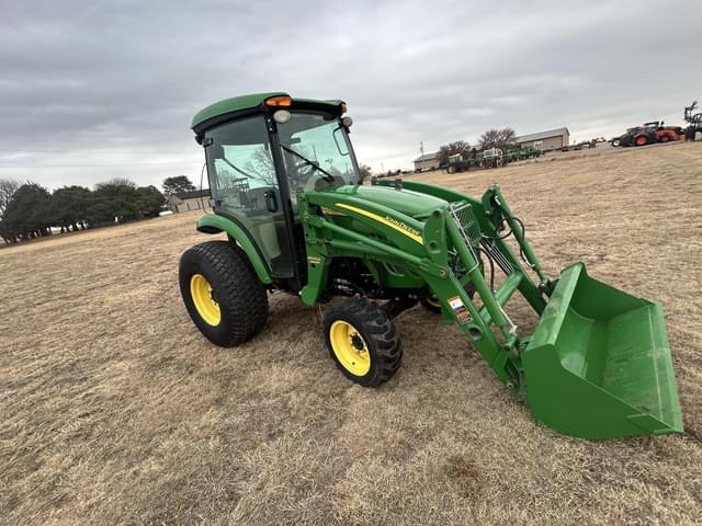 Image of John Deere 4720 equipment image 2