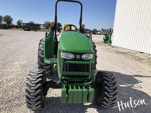 Image of John Deere 4720 equipment image 1