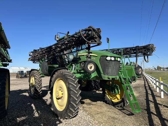 Image of John Deere 4730 equipment image 1