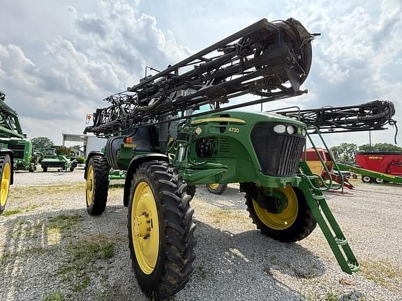 Image of John Deere 4730 equipment image 1