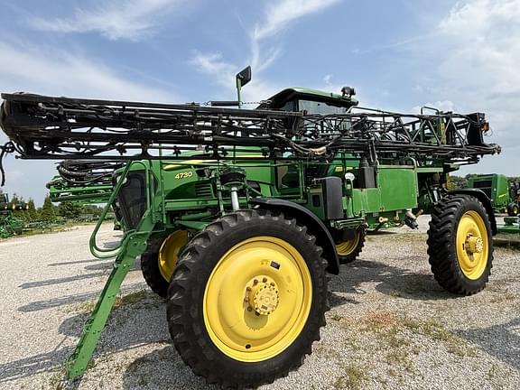 Image of John Deere 4730 Primary image