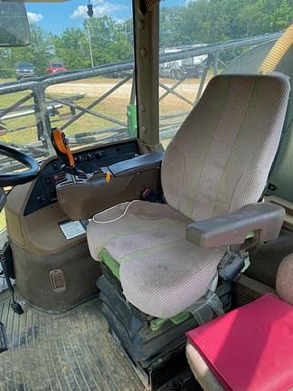 Image of John Deere 4730 equipment image 4