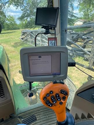 Image of John Deere 4730 equipment image 3