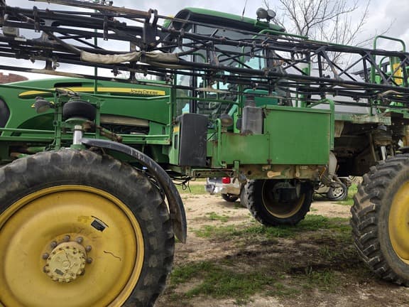 Image of John Deere 4730 equipment image 3