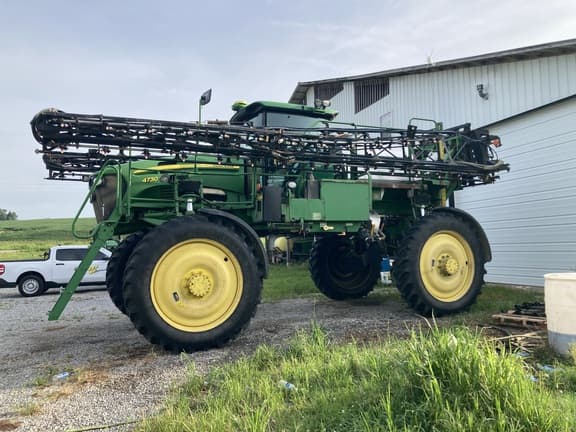 Image of John Deere 4730 equipment image 2