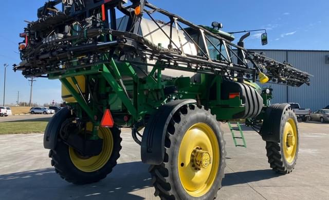 Image of John Deere 4830 equipment image 2