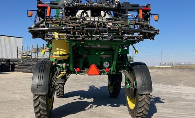 Image of John Deere 4830 equipment image 3