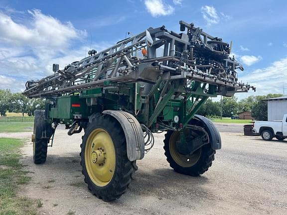 Image of John Deere 4830 equipment image 3